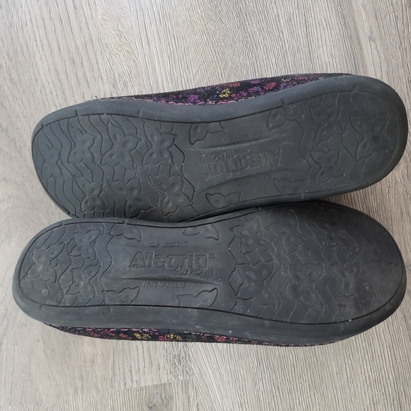 Alegria Women's Petal Floral Ballet Flat Size  6 - Picture 9 of 11